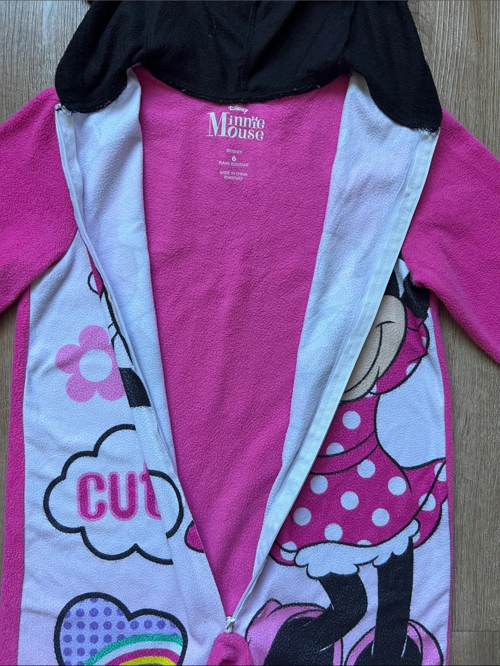 Disney girls minnie